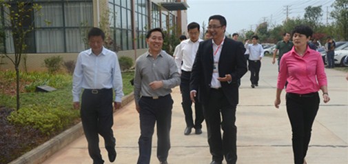 湖北省政協(xié)副主席、湖北科技廳廳長(cháng)郭躍進(jìn)一行蒞臨天助網(wǎng)咸寧總部基地考察指導