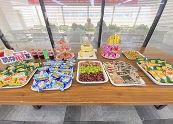 企盟天助9月份總結大會(huì )暨10月份啟動(dòng)大會(huì )